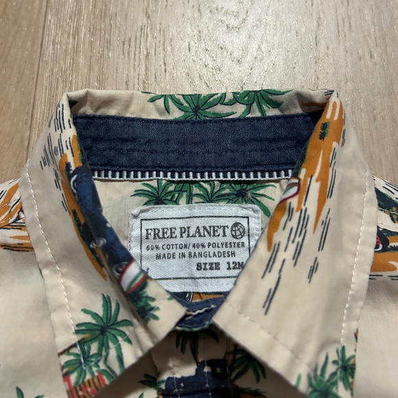 Free Planet Tan Surf Theme Button Down Shirt for Boys Size 12M Summer! - Picture 2 of 5